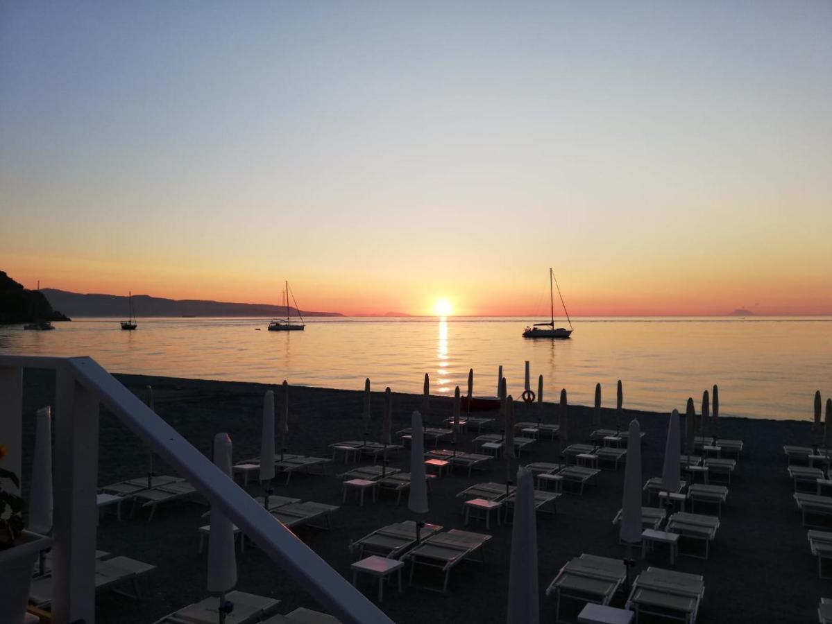 Bed and Breakfast Antico Vicolo Scilla Exterior foto